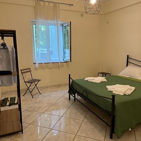 In Famiglia Apartment And Rooms For Pompei, Amalfi, Sorrento And Salerno Sant'Egidio del Monte Albino Buitenkant foto