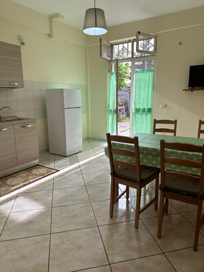 In Famiglia Apartment And Rooms For Pompei, Amalfi, Sorrento And Salerno Sant'Egidio del Monte Albino Buitenkant foto