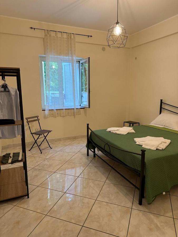 In Famiglia Apartment And Rooms For Pompei, Amalfi, Sorrento And Salerno Sant'Egidio del Monte Albino Buitenkant foto