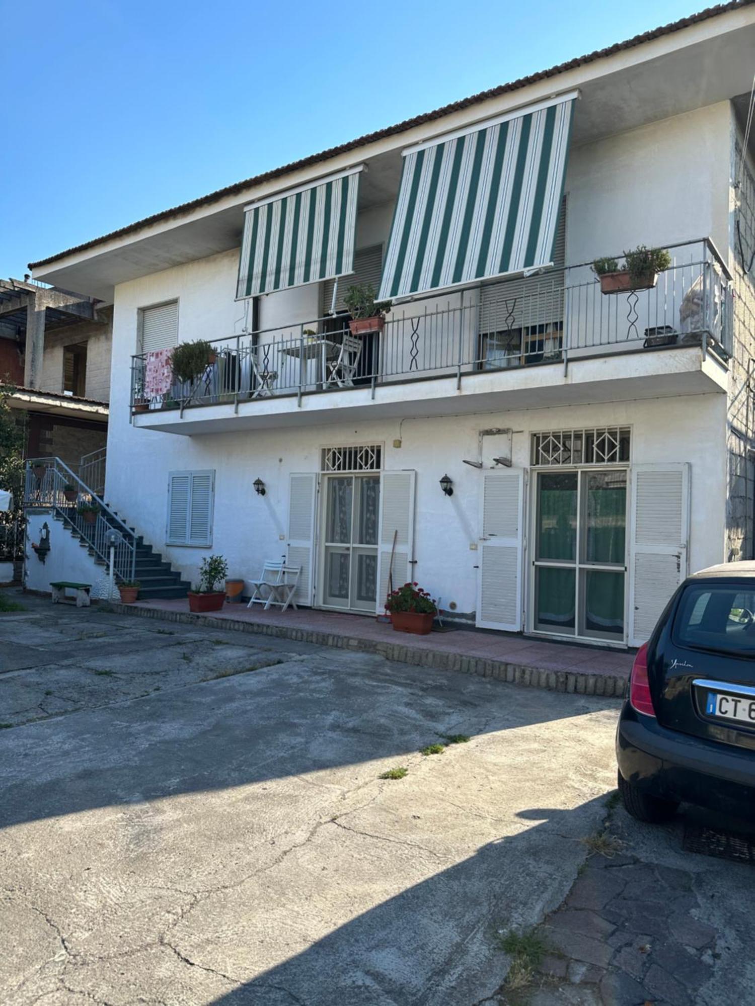 In Famiglia Apartment And Rooms For Pompei, Amalfi, Sorrento And Salerno Sant'Egidio del Monte Albino Buitenkant foto